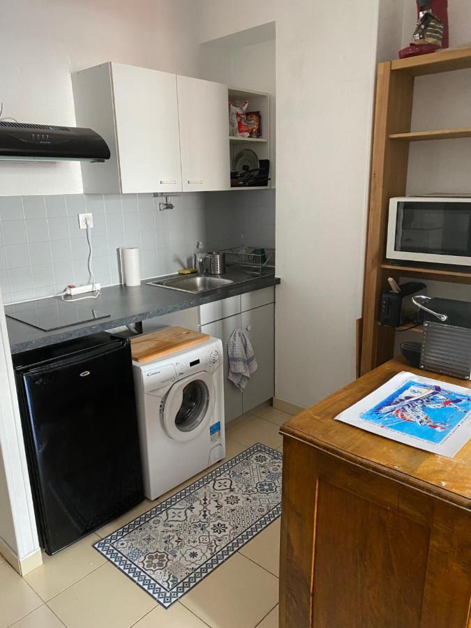 Апартаменты Studio Meuble Sete Hypercentre, Canal Royal, Halles Экстерьер фото